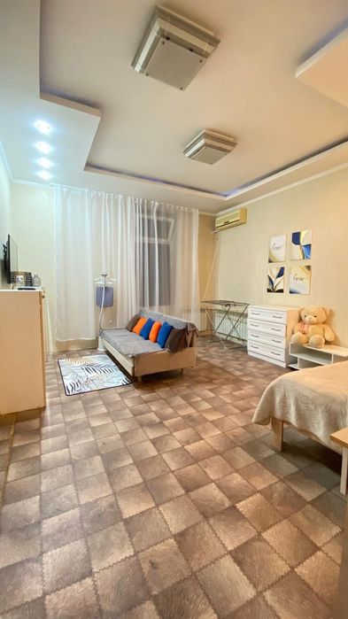 Двухкомнатная. Центр города.