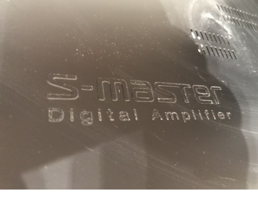 Система за домашно кино без следи от употреба