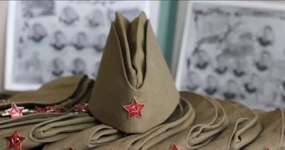 Пилотка военная на 9 мая галстуки и значки