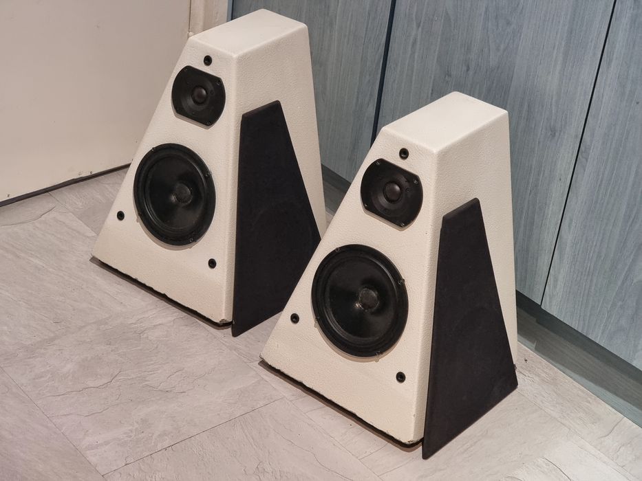 Proba Av Boxe audio Upgrade AVANCE CONCRETE  din beton VIFA MONACOR 4o