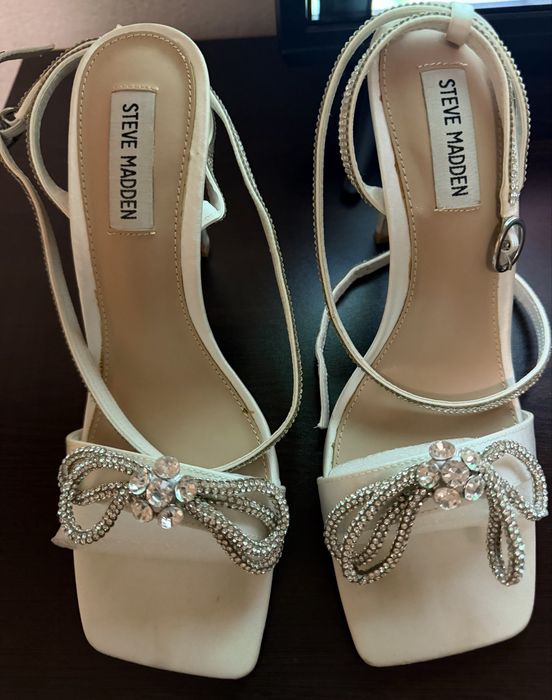 Сандали Steve Madden носени веднъж за повод без никакви забележки