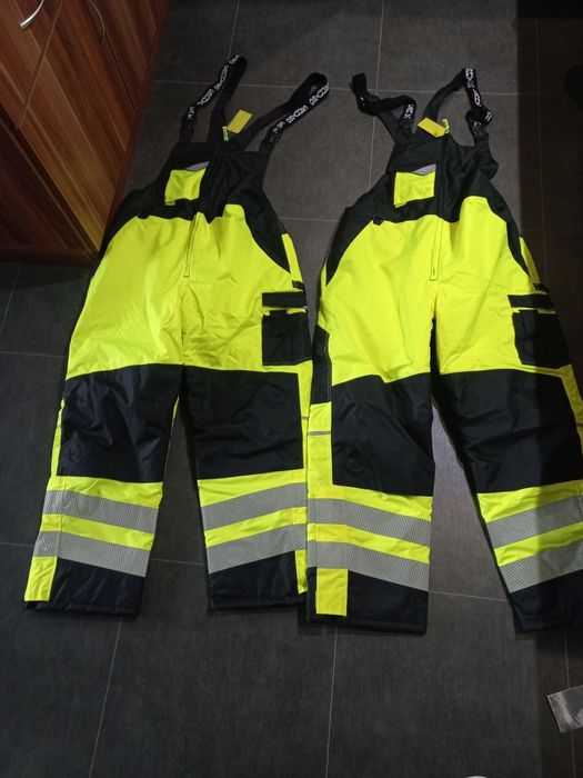 Работни мъжки зимни гащеризони