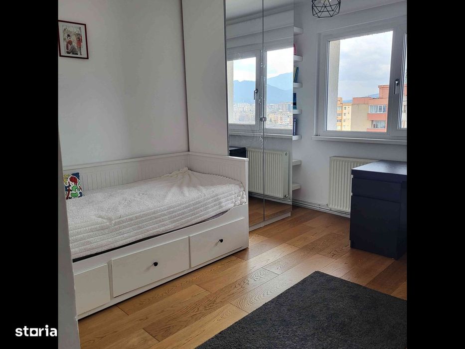 Apartament 3 camere, open space, luminos, vedere munți si Tâmpa.