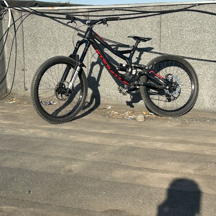 Vând Specialized demo 8 slopedh
