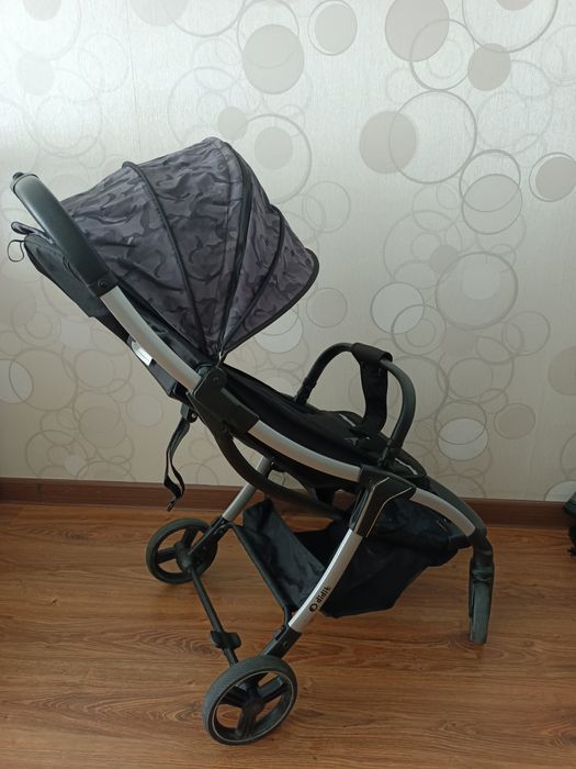Продам коляску детскую
