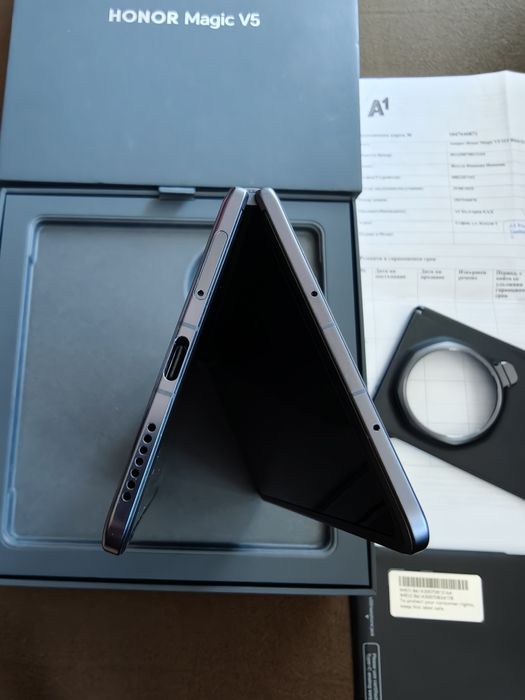 Honor Magic V5 16/512 отличен с гаранция