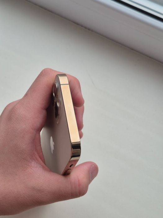 iPhone 12 pro состояние идеал 79 акб!