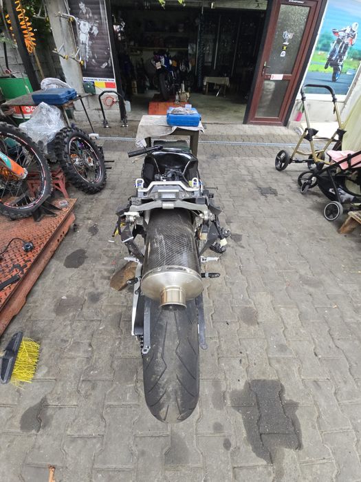 Dezmembrez Honda 600RR