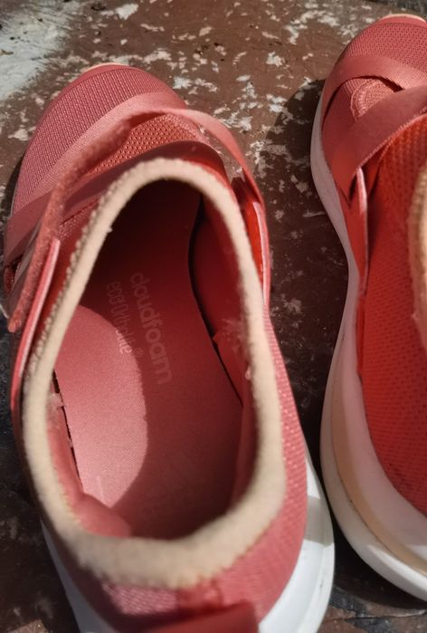 Adidași Karl Legerfild și adidas mărimea 25 și mărimea 35