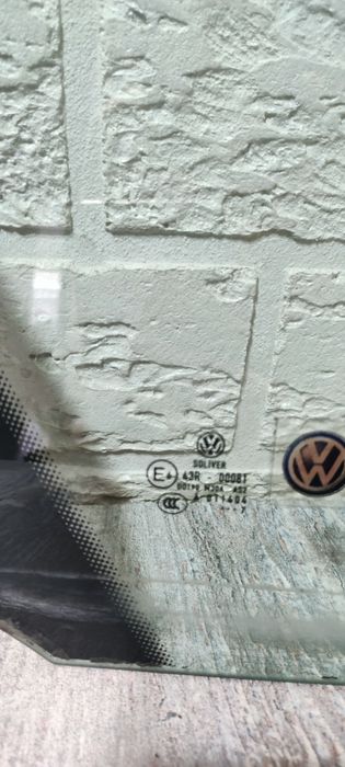 Продам форточку passat b6