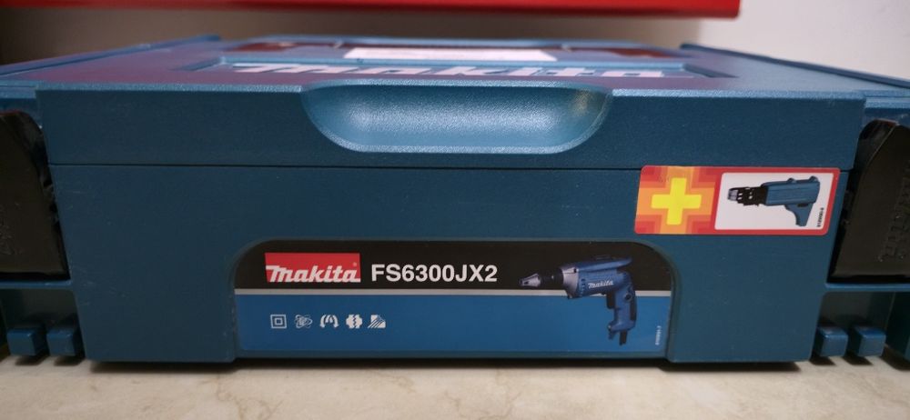 Makita FS6300JX2