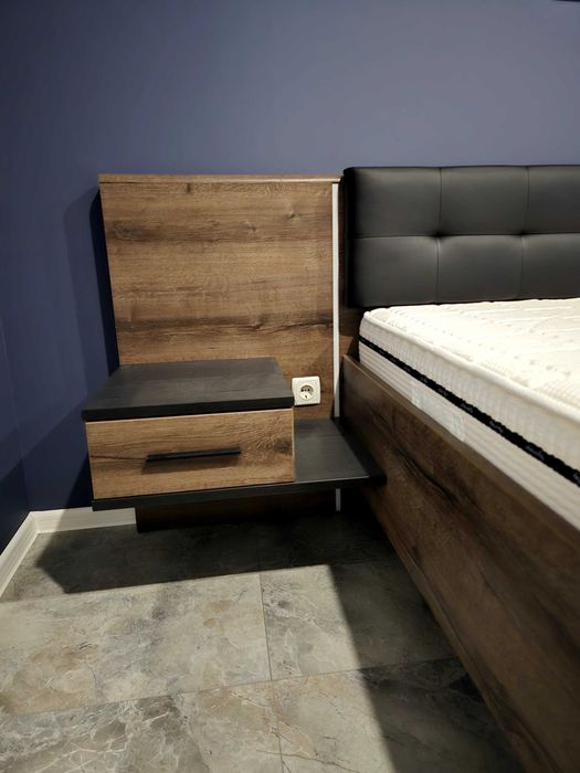 Легло 180/200 с нощни шкафчета 2 бр.  и осветление в Добрич