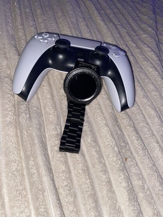 Смарт часы Samsung gear s3 frontier