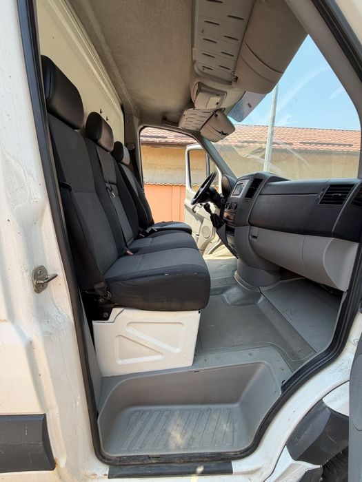 Volkswagen Crafter Prelata 2.0 TDI 136 CP Euro 5 – 2016 – 230.000 km – Proprietar unic de noua