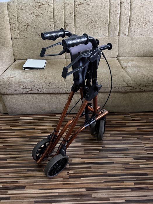 Cadru medical deplasare batrani dizabilitati