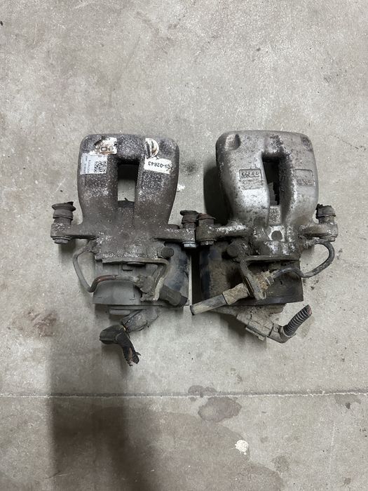 Etrier TRW stanga dreapta spate VW Passat b6