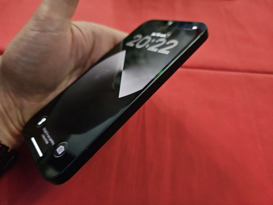 -Iphone 13 Black 128Gb 6Ram Bat:85% doar telefonul stare perfecta nici o restrictie nici o reparatie/interventie