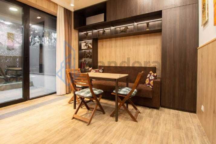 Дава се под наем Двустаен апартамент в София, Изток - 56 кв.м за 899 € - Снимка #1