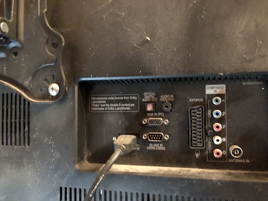 Телевизор LG 120 диагональ