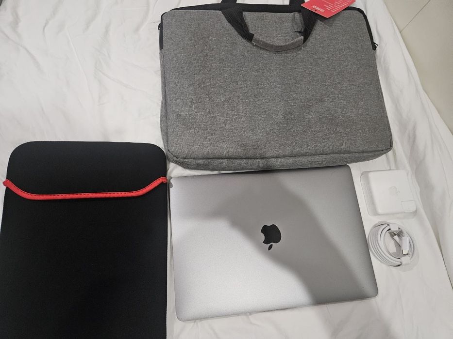 Macbook pro m1 sotiladi