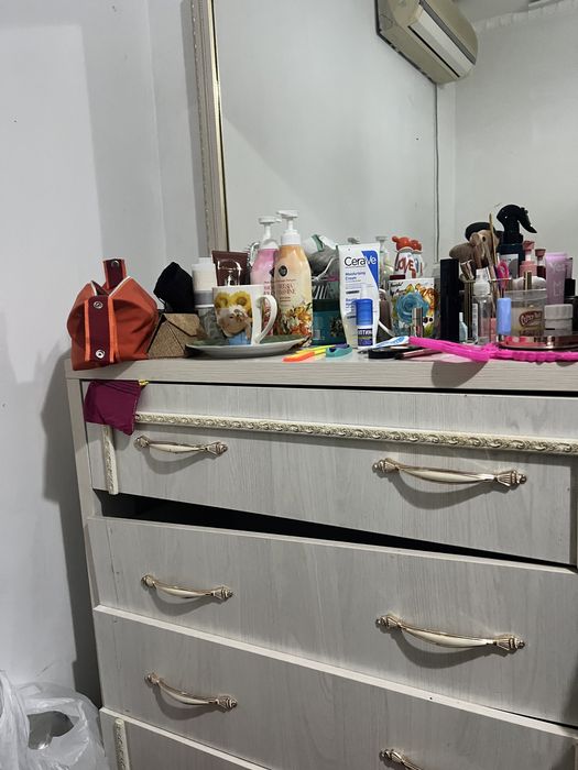 Камот с зеркалом