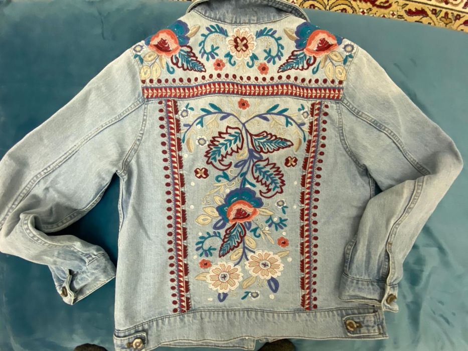 Куртка джинсовая