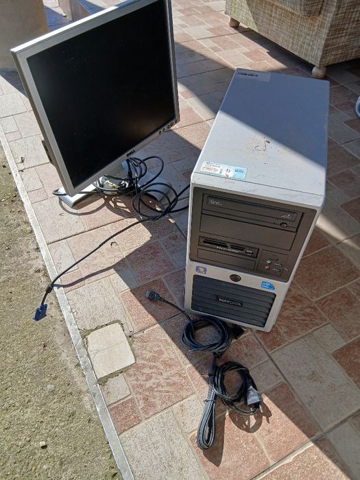 Monitor  si unitate  in stare de functionaree