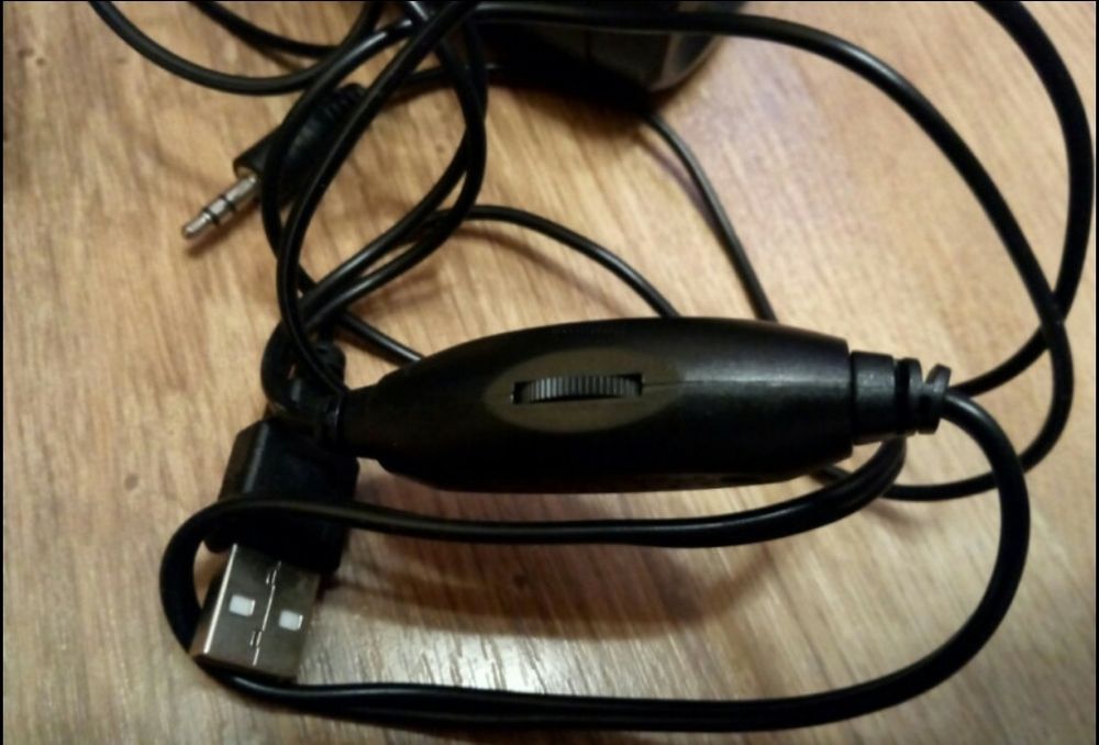 Boxe portabile 5 V - 6 W RMS, Nou!