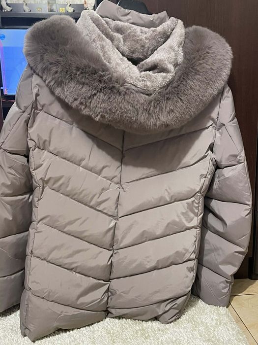 Дамско бежово яке