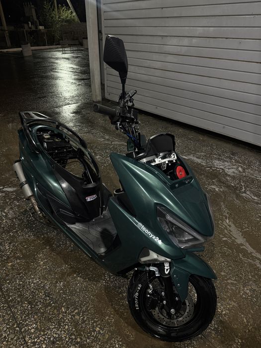 скутер Maxi 165cc