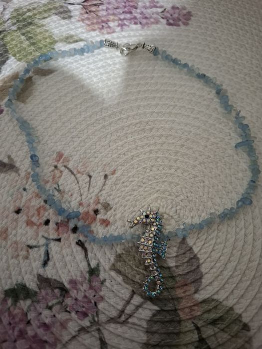 Colier acvamarin cu lungimea de 44 cm