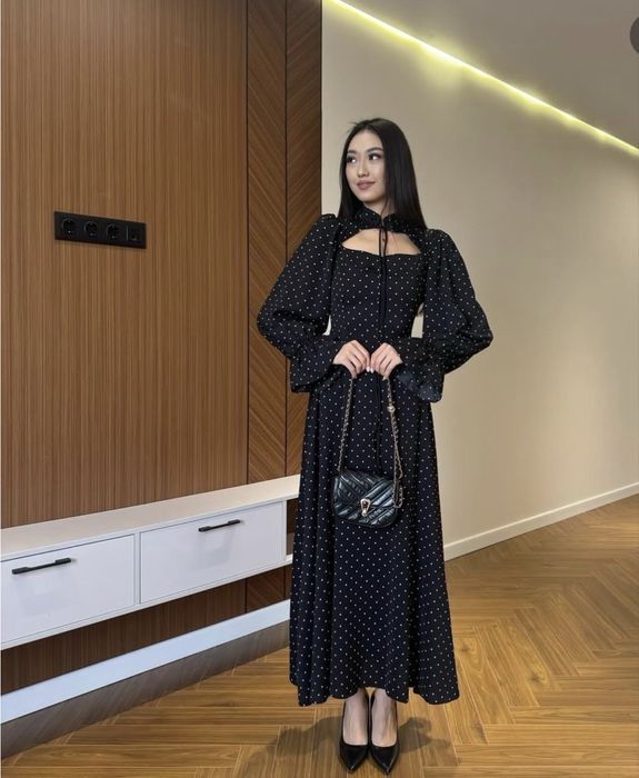 Продается женское платье