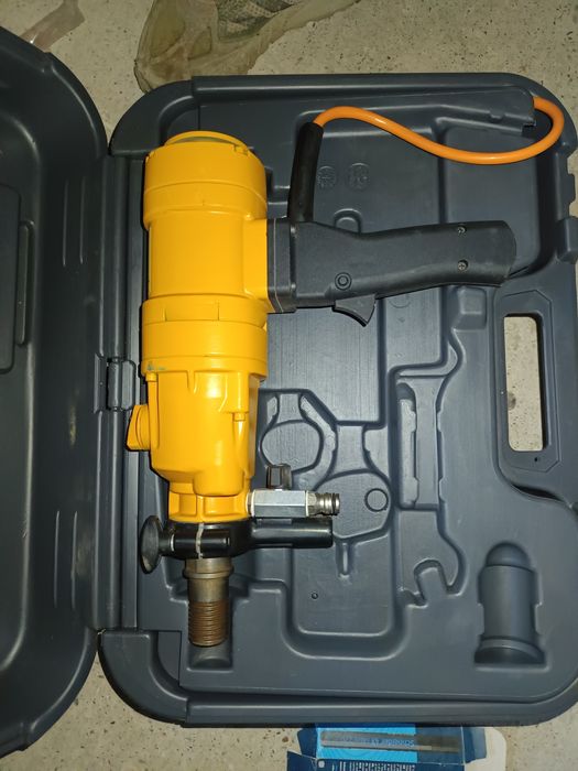 Weka mașină de carotat