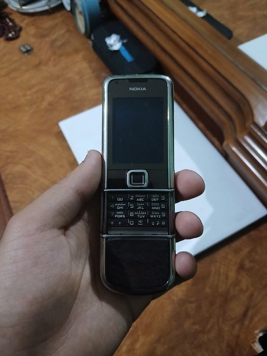 Nokia 8800E-1 bio
