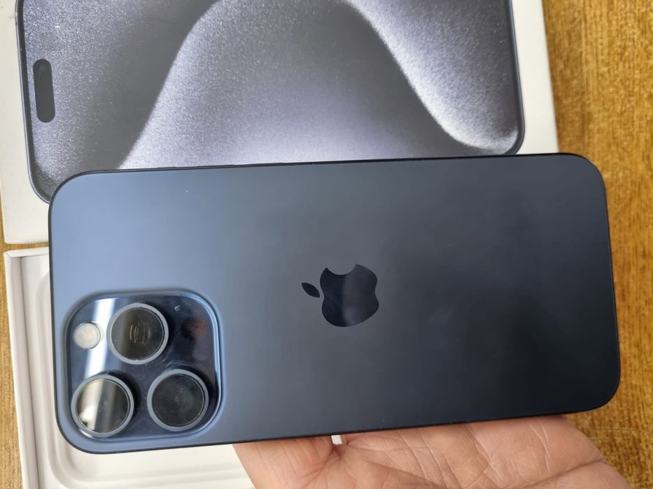 айфон 15 про мах срочно продам 100 Ёмкость