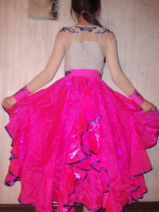 продам танцевальный костюм