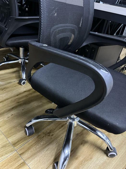 Kreslo +parta =400 kamplekt