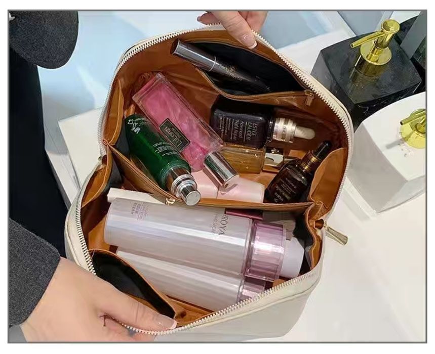 Косметичка объемная