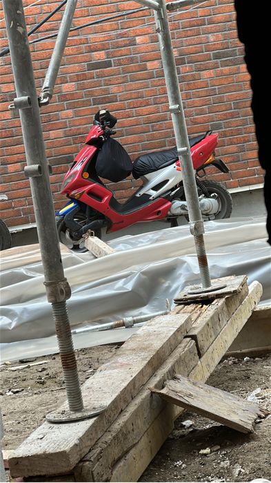 Vand scuter peugeot 2T