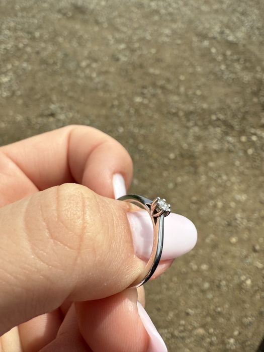 Inel de logodna aur alb 14 kt, diamant 0.10 ct, marime 53