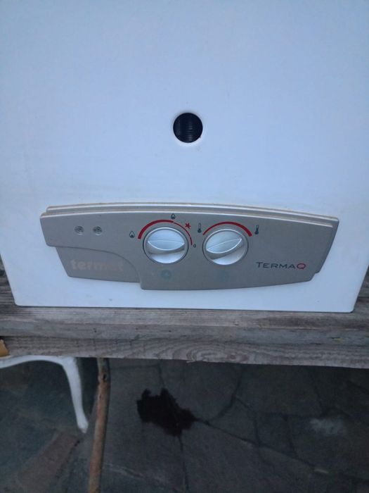 Centrala de incalzit apa instat pe gaz