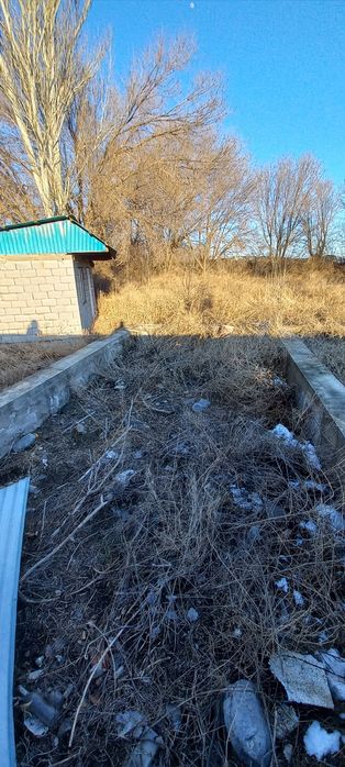 Продам участок с времянкой