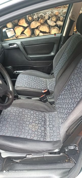 Автомобил Опел Астра