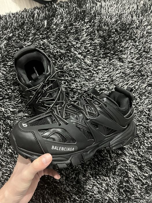 Balenciaga Track 42