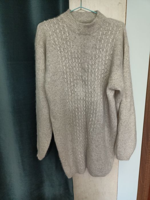 Шерстяной свитер