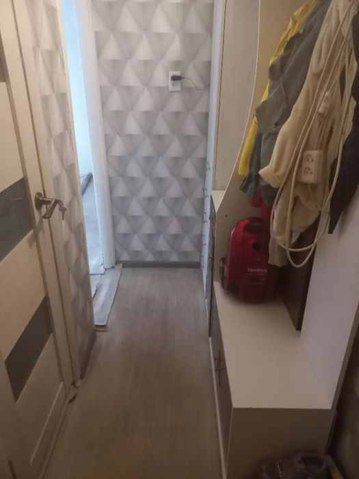 Орталықткү 2 бөлмелі үй сатылады