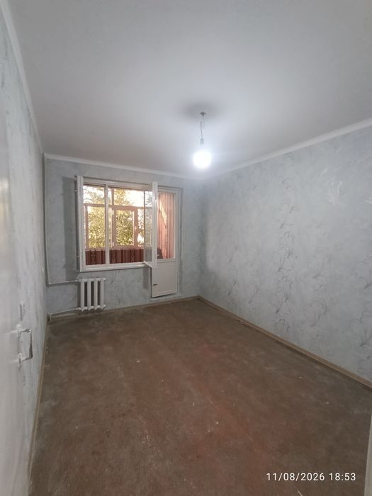 1 xona 2 xona qilingan 3 etaj kvartira sotiladi