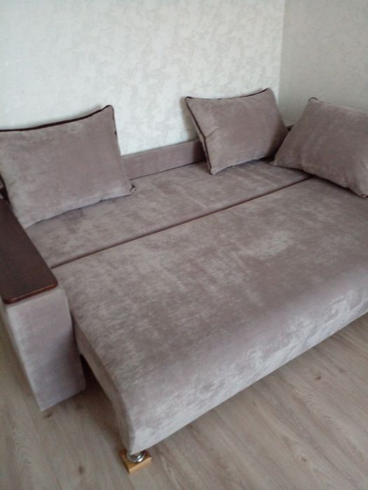 Продам новый диван