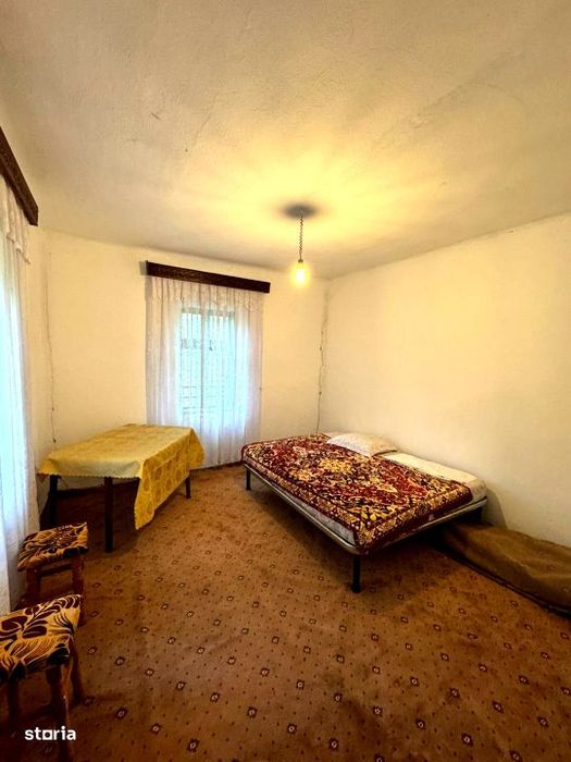 casa cu baie proprie si teren 2060mp in Perisor, zona de poveste!