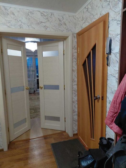 продам квартиру 3-комнатную